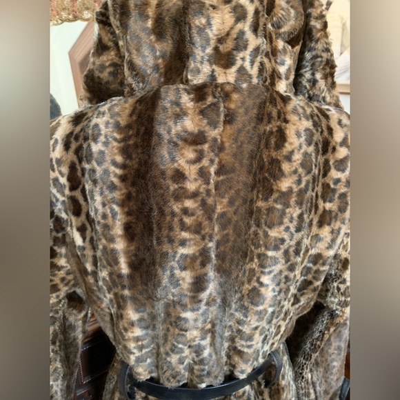 Vintage Amazing Sexy Classy Boho Soft Faux Fur Leopard Print High Collared Coat - Picture 8 of 16